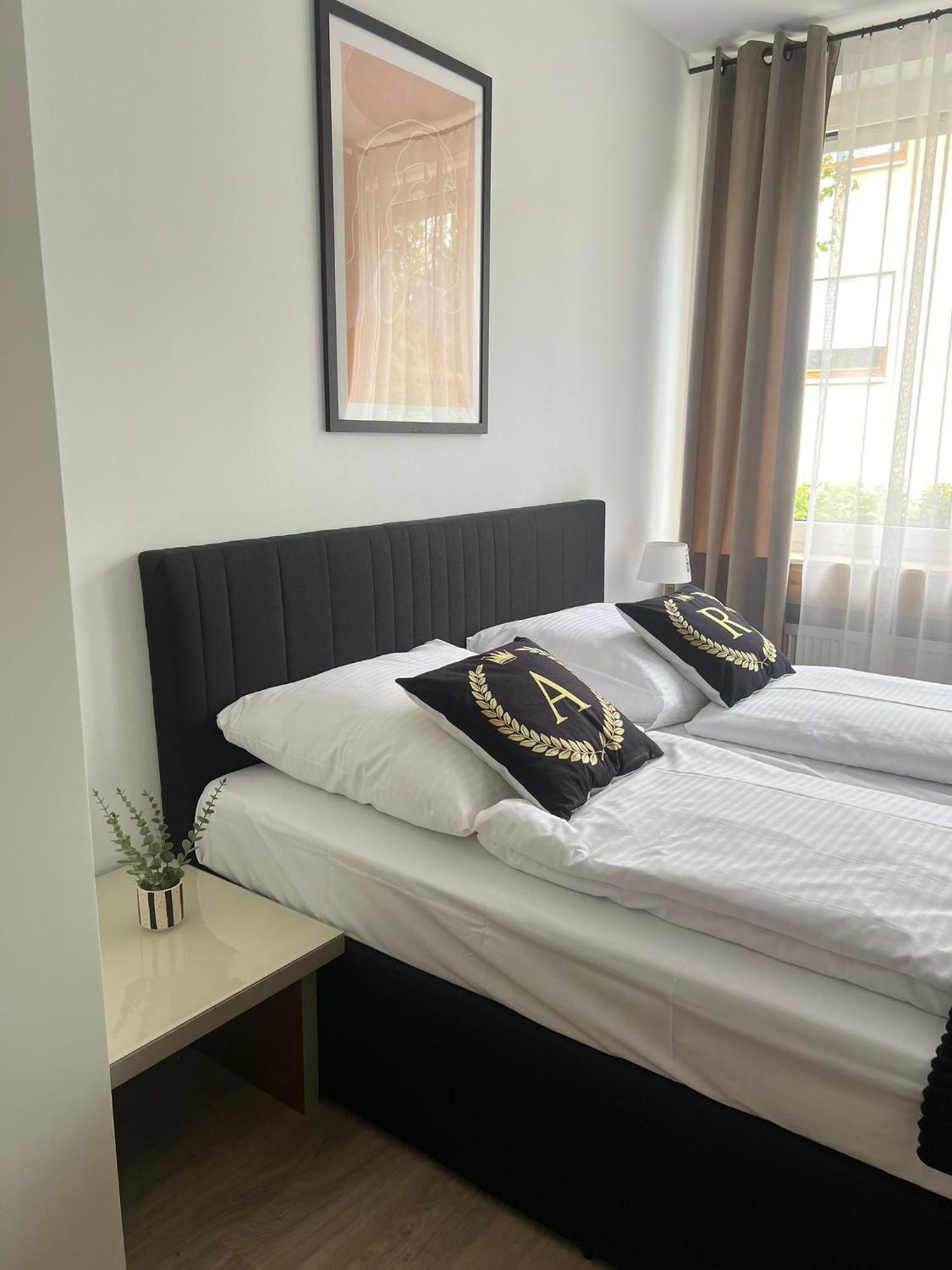 Alpha Rooms 巴克南 外观 照片