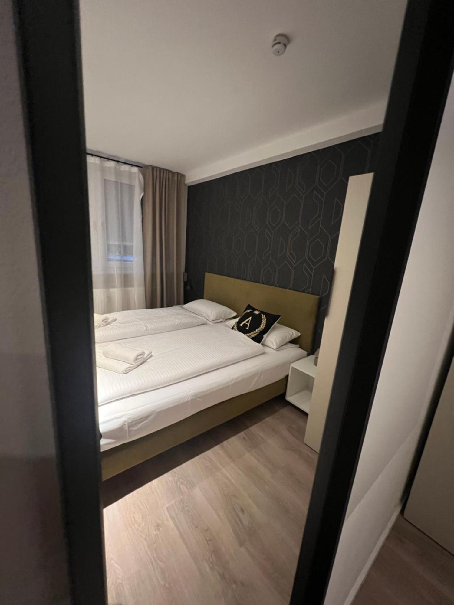 Alpha Rooms 巴克南 外观 照片